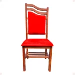 Cadeira Efraim com design anatômico e acabamento refinado