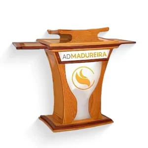 Detalhe do acabamento brilhante do Púlpito Josué