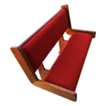 Detalhe do acabamento do Banco Ester de Madeira Maciça