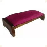 Ajoelhador artesanal em madeira resistente para oração